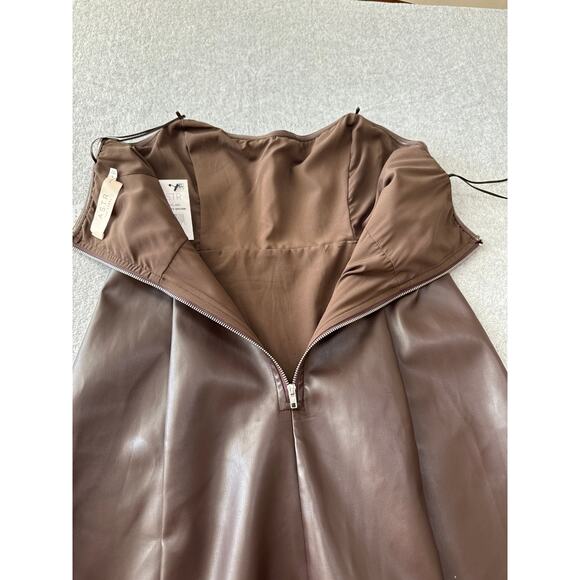 NWT ASTR The Label Carmen Brown Faux Leather Strapless Mini Dress -Size Small - Picture 6 of 9